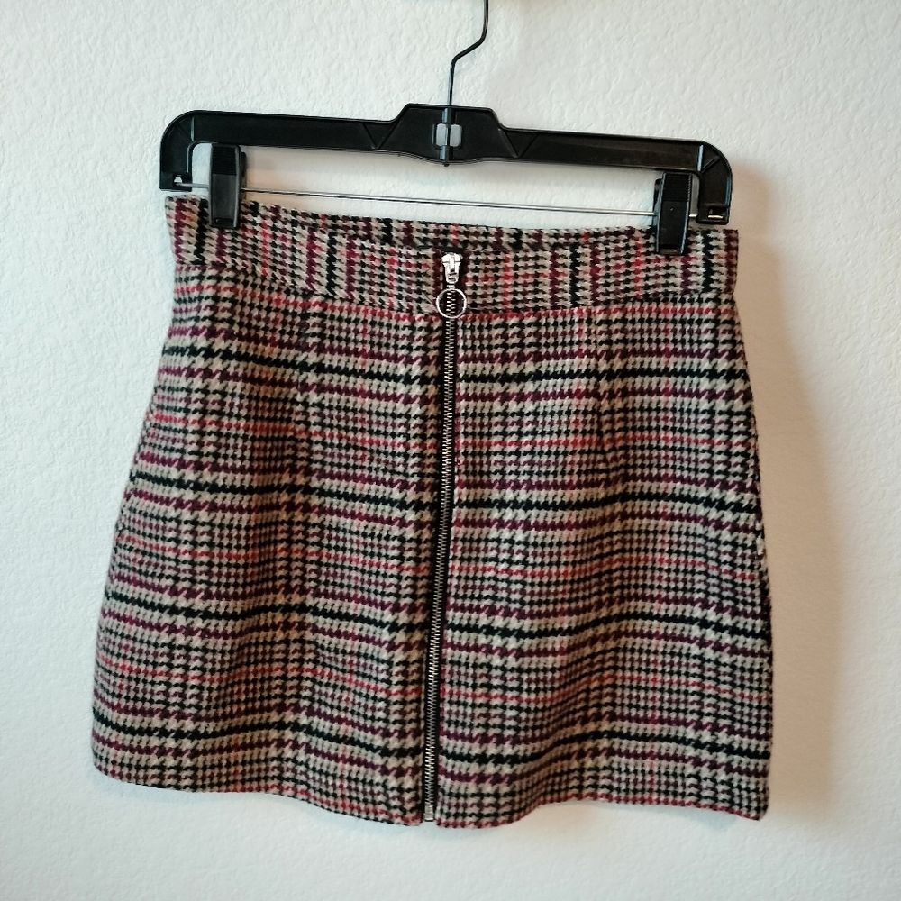 Burgundy Red Multicolor Tweed Mini Skirt Front Zip Closure Design Sz 27